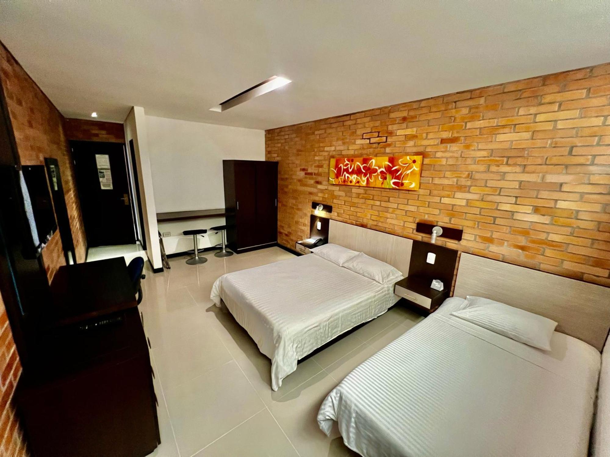 Hotel Toscana Oriente Ριονέγρο Εξωτερικό φωτογραφία
